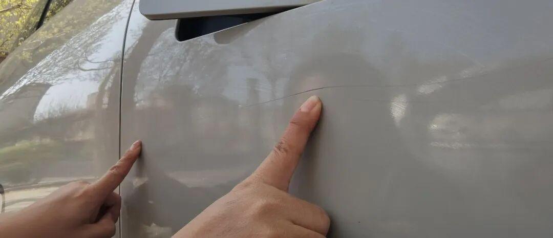 爱车监控盲区被划 业主拒交物业费遭限购水
 
2026年4月7日，山东滨州馨露鑫