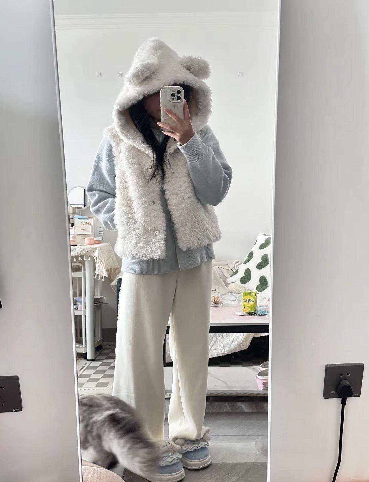 小七你要笑死我哈哈哈哈哈哈哈 猫咪的迷惑行为