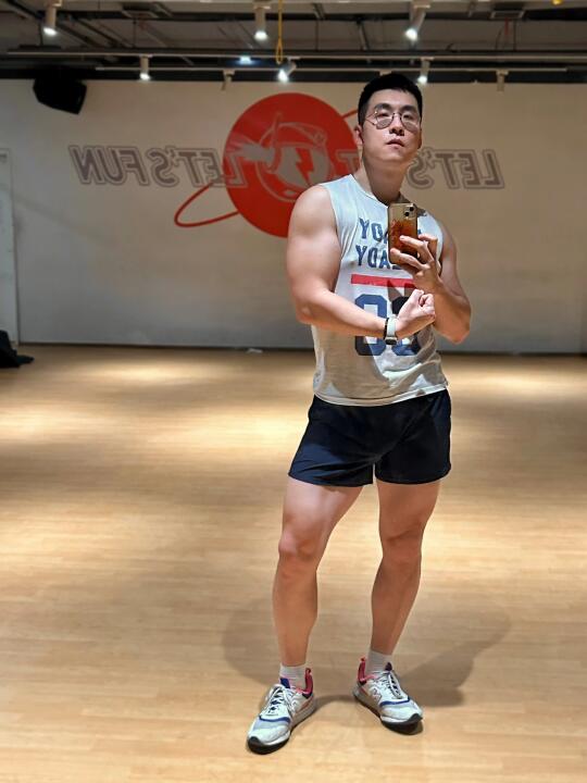 问一下，周五你们都干嘛？