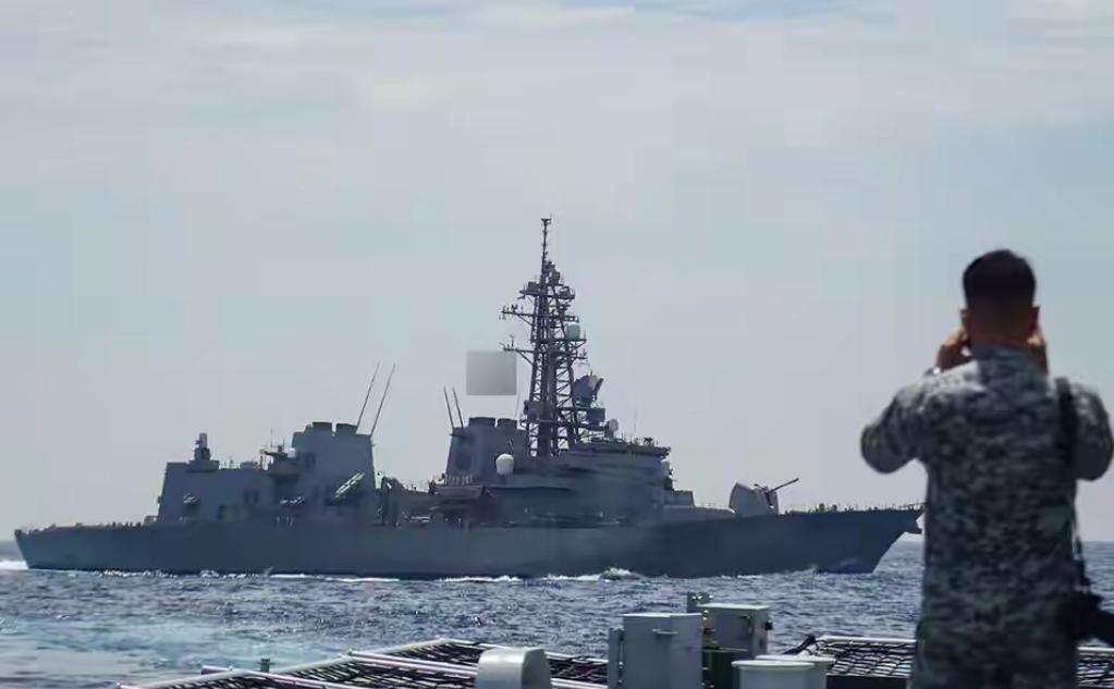 想要偷袭？日本战舰闯入台海峡，我国发布高等级严厉警告

4月17日凌晨4时02分