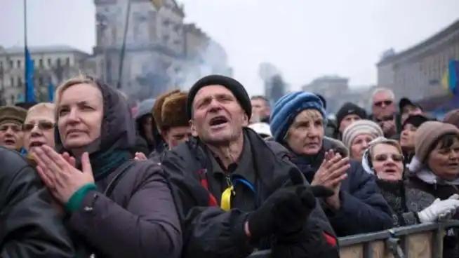 乌克兰人愿放弃领土，不想打了，生活越来越苦，俄乌战争大结局？

-
阅读前请点个