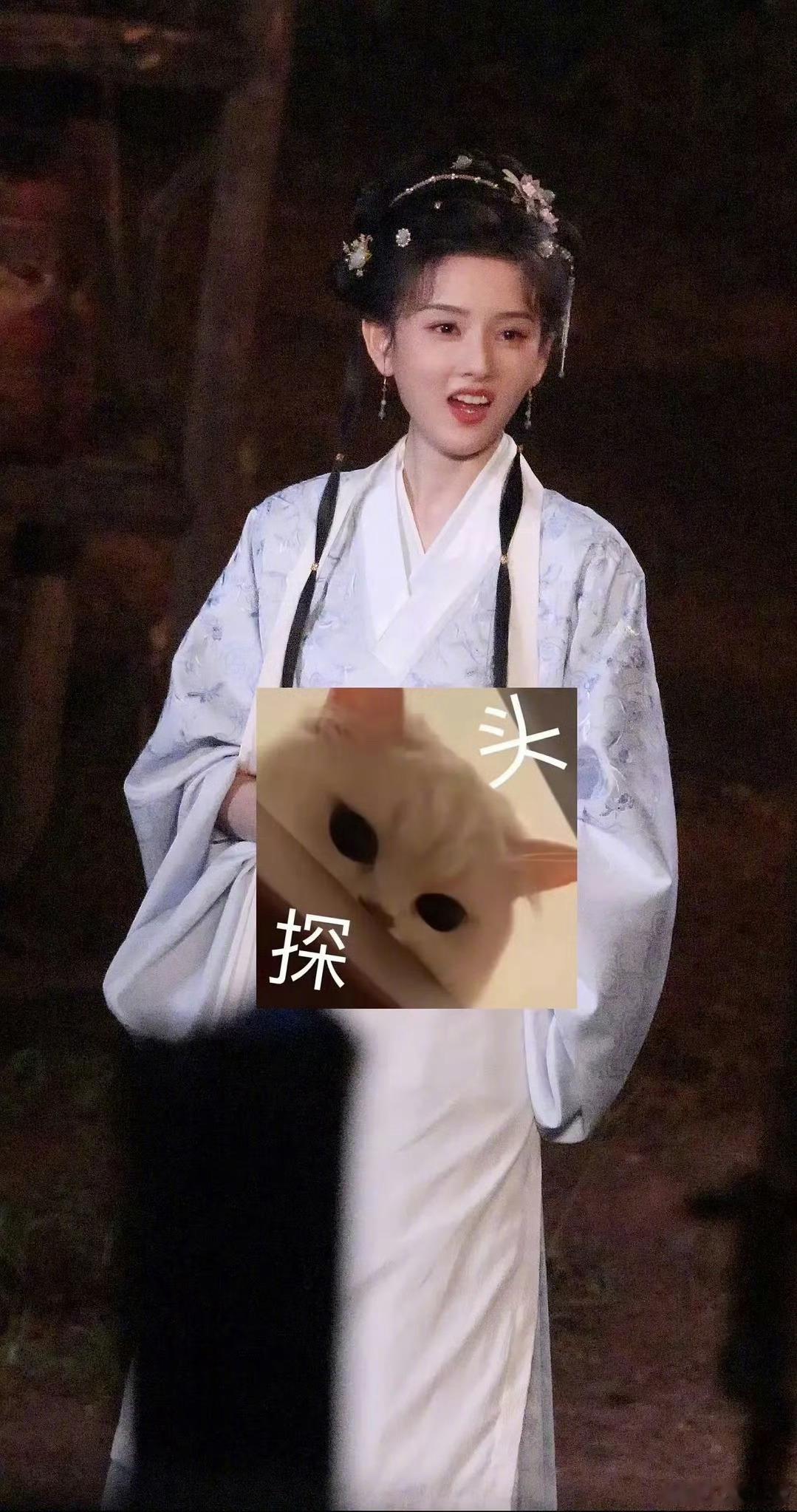 宋祖儿甄嘉芙蓝衣路透宋祖儿表妹万福甄嘉芙蓝衣路透 宋祖儿甄嘉芙蓝衣路透[流鼻血]