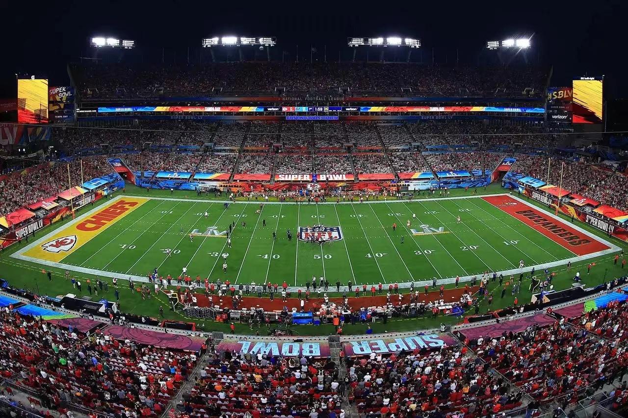 足球最近几年在美国为什么能排前三？
在外媒最新的资料显示，足球已经超越棒球和冰球