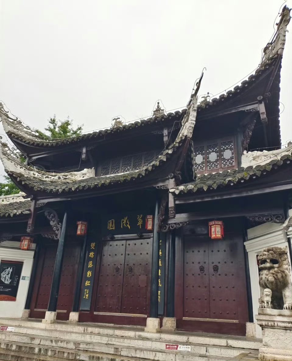 好好拍照的一年年度影像定格：贵阳甲秀楼，时光里的诗意邂逅过去这一年，我手持相机，