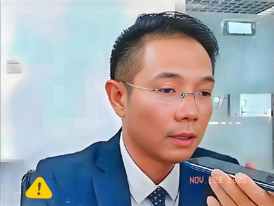 李圣律师在下班途中被三名男子雇佣围殴，三根肋骨骨折，鉴定为轻伤二级。
一审判决下