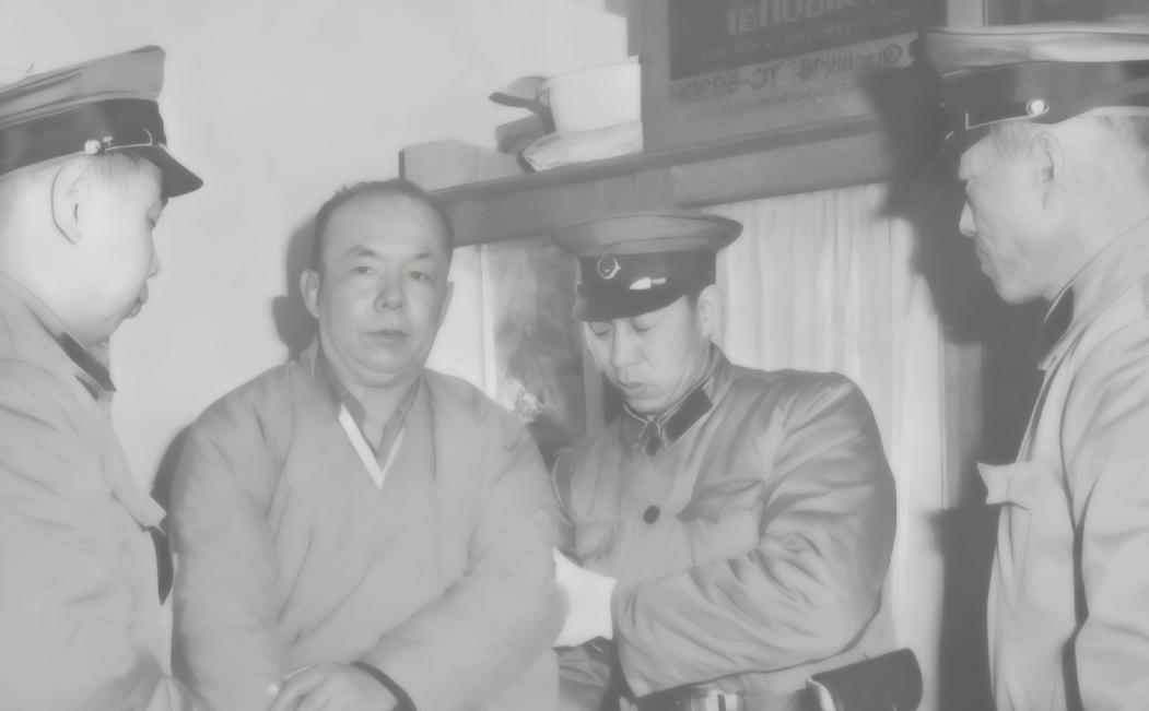 这个军统老特务，靠着极强的隐蔽性和欺骗性，在大陆潜伏了36年，他的被捕在当年是一