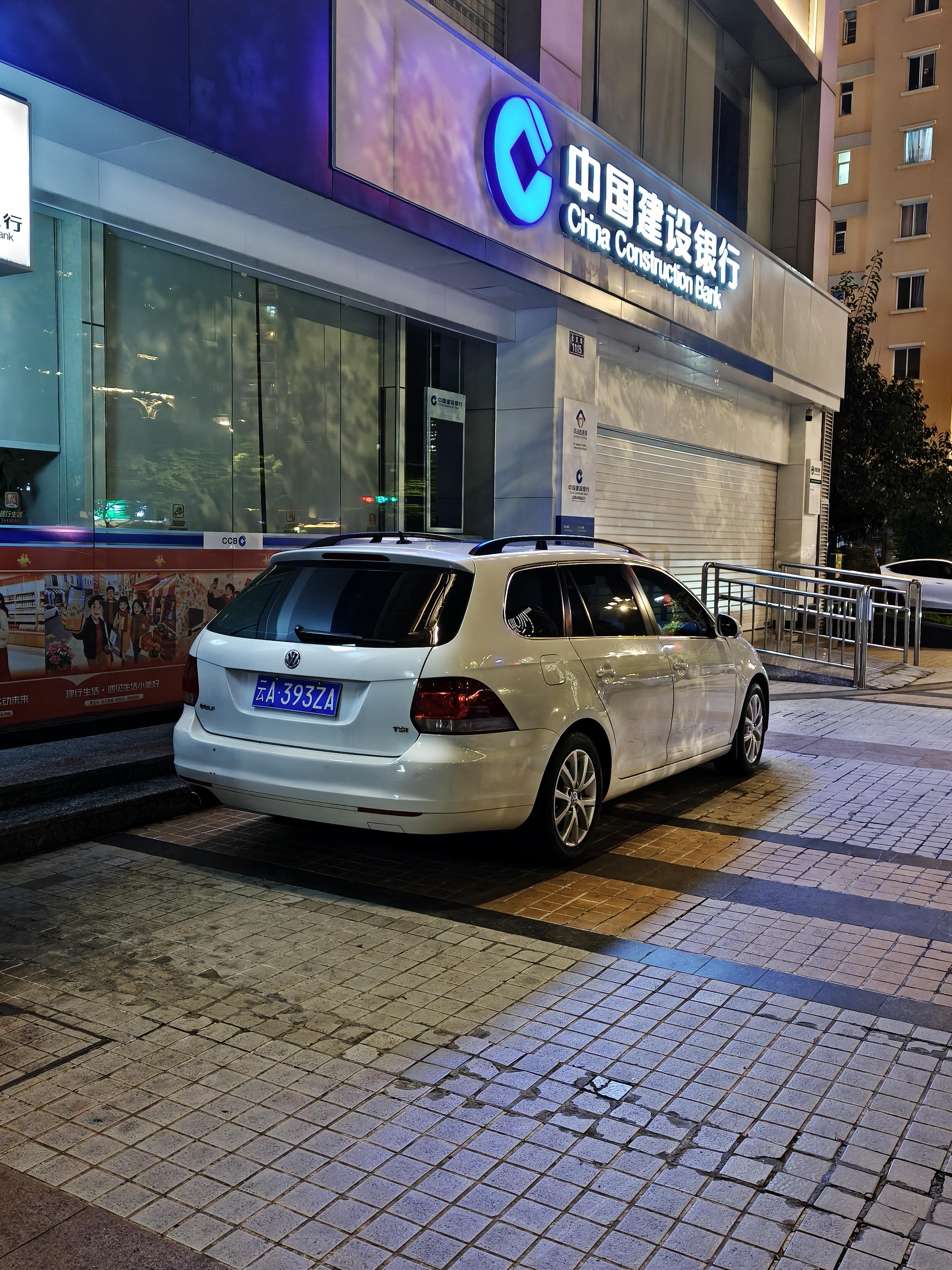 拍一些好看和稀有的车 
