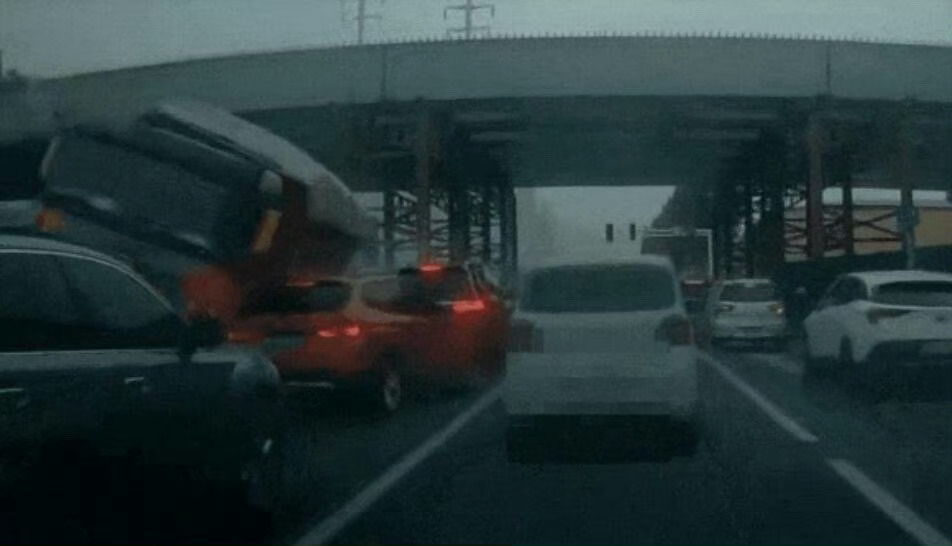 渣土车，大罐车，就不能用高科技好好管管吗？比如超载问题，超速问题？减少一点悲剧发