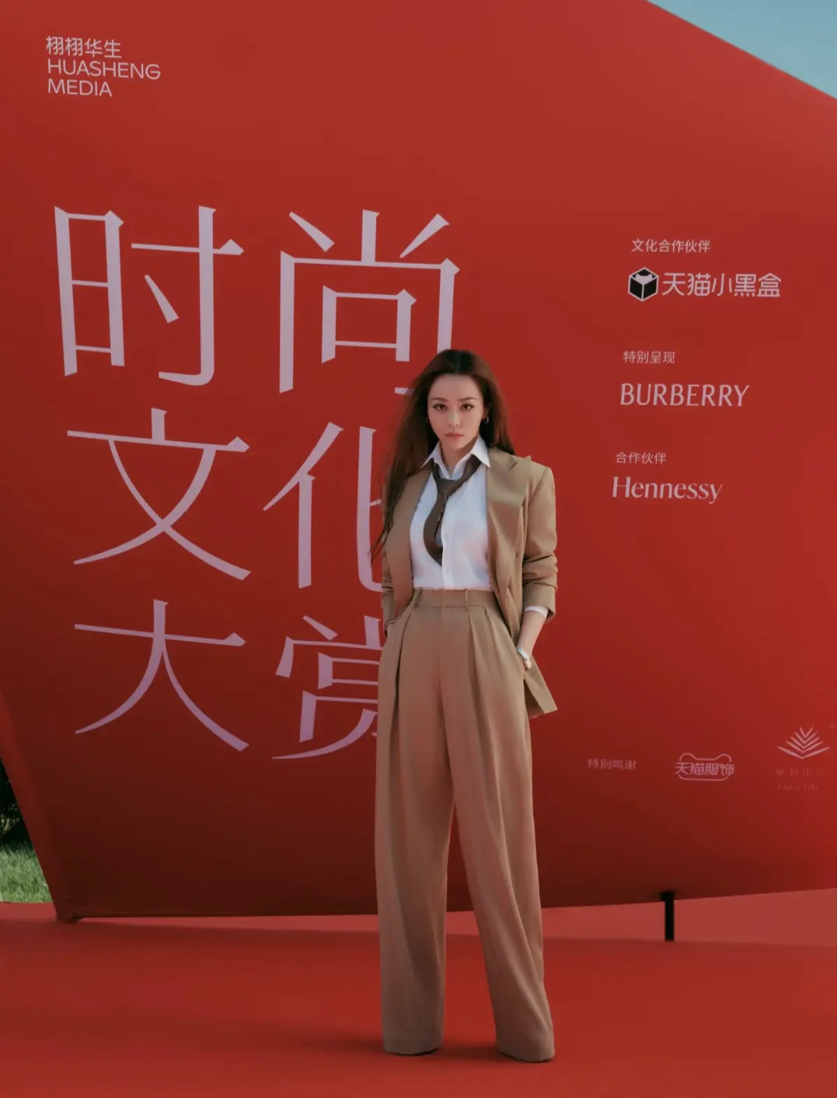 好的造型和好的摄像 重要性 这图张靓颖团队拍不出来…