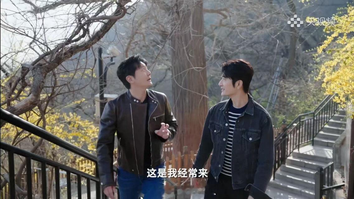 跟着郭京飞逛被央媒点名的大孤山郭京飞大孤山春游向导 被郭京飞带逛大孤山的视频圈粉