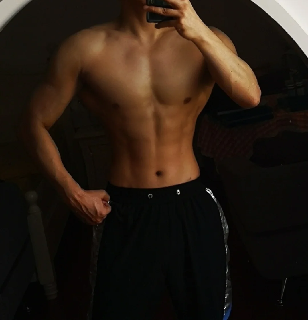 每天坚持健身及四门外文学习