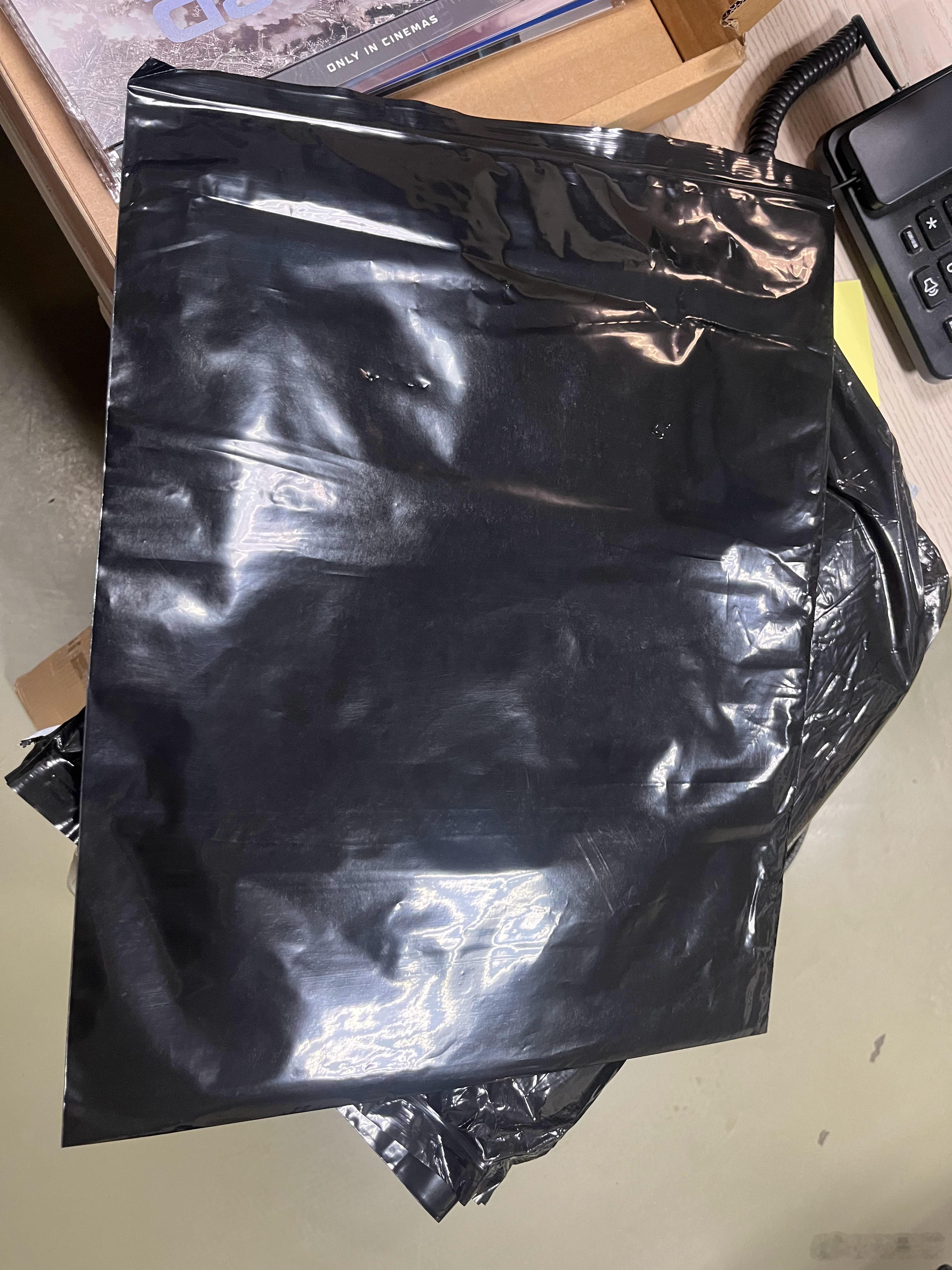 帮观影团那边打包海报中，做奥德赛CGV活动有奖励随机IMAX工艺海报来着，可惜海