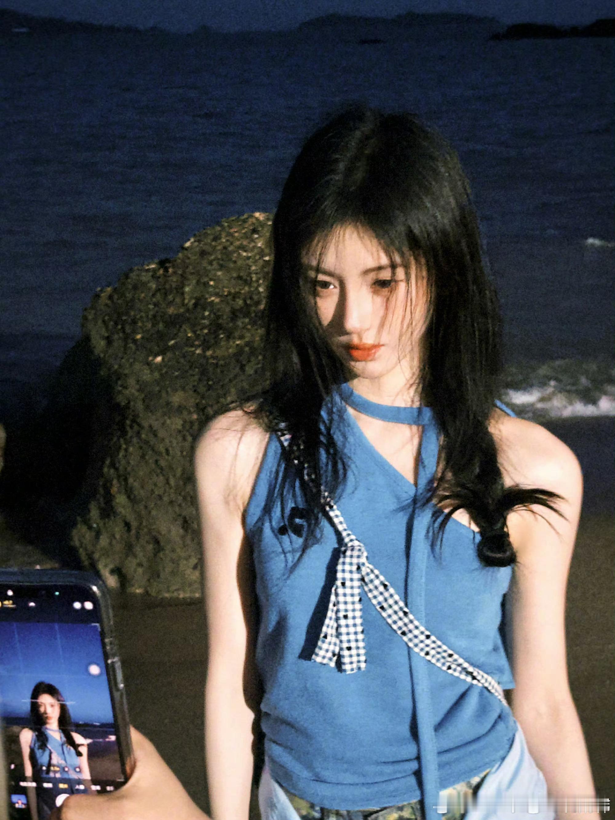 jjy鞠婧祎万花世界 jjy鞠婧祎苏绿夏 “心动的感觉，就像初遇你，令我神魂颠倒