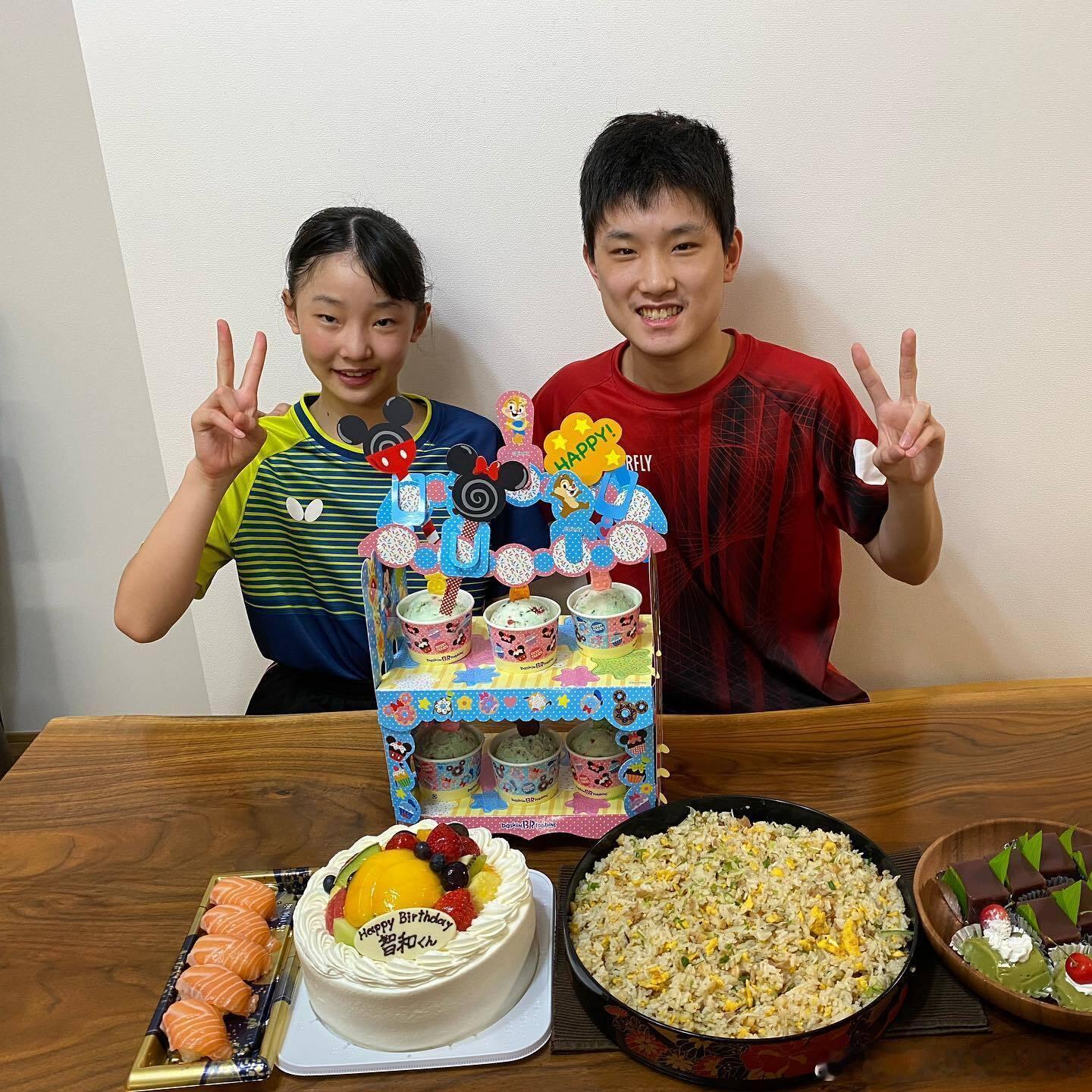 张本兄妹都进四强了张本美和张本智和都进四强了WTT澳门冠军赛，张本智和拿下周启豪