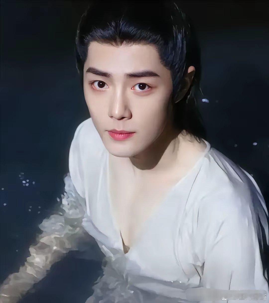 终于明白为什么肖战跟女演员没有CP感了上次觉得没CP感的是跟李沁，这次是跟张婧仪