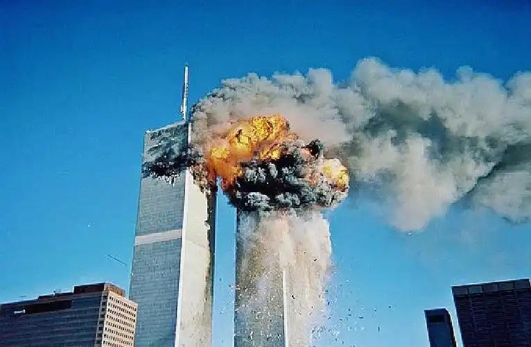 911主谋关了二十年，为什么到现在还没判
911事件的主谋之一穆罕默德和其他三名