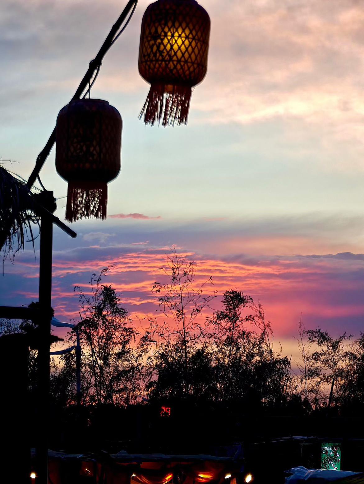 我的今日状态：😁轻松愉快
我这里的天气：☀️晴天