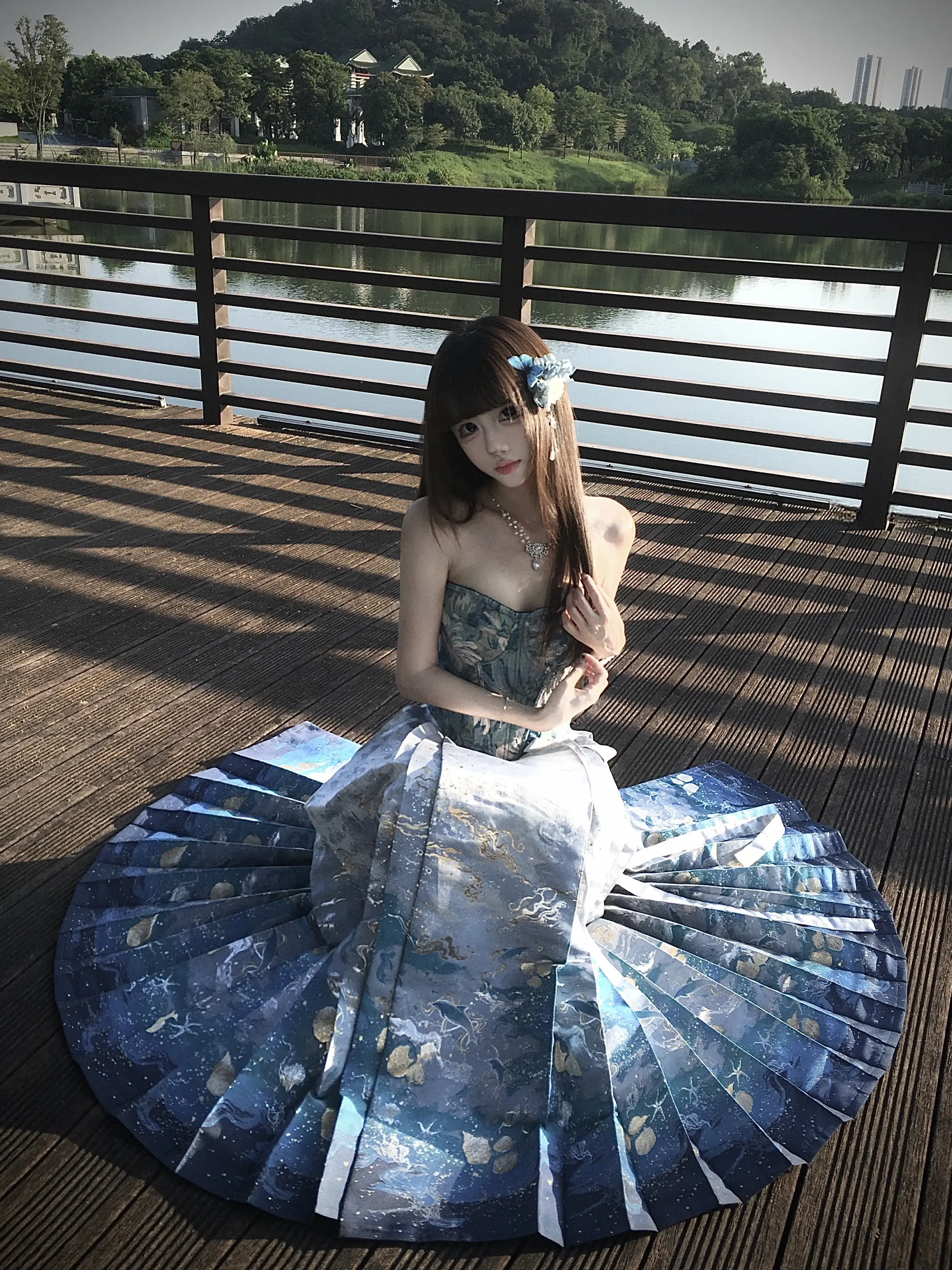 我行盡江南 見過百花 無一勝你