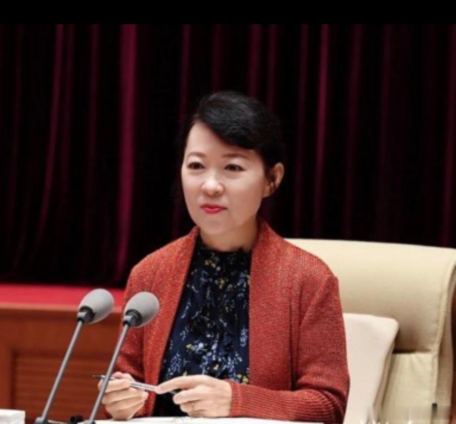 王莉霞被逮捕 王教授，年轻时真是个美人儿呀！