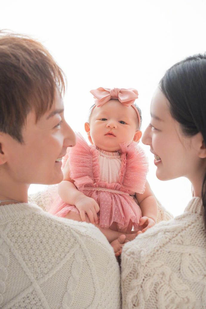 方力申女儿中文名曝光，方力申 46岁生日官宣女儿中文名方爱嘉，从结婚、官宣怀孕到