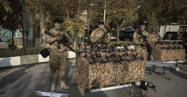 伊朗要变天了！4月19日，据一位美国高官透露，种种迹象表明，伊朗在过去48小时内