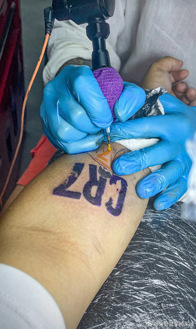 仿佛全世界都在和C罗告别，我也想和这个喜欢了20多年的男人好好道个别了！2026