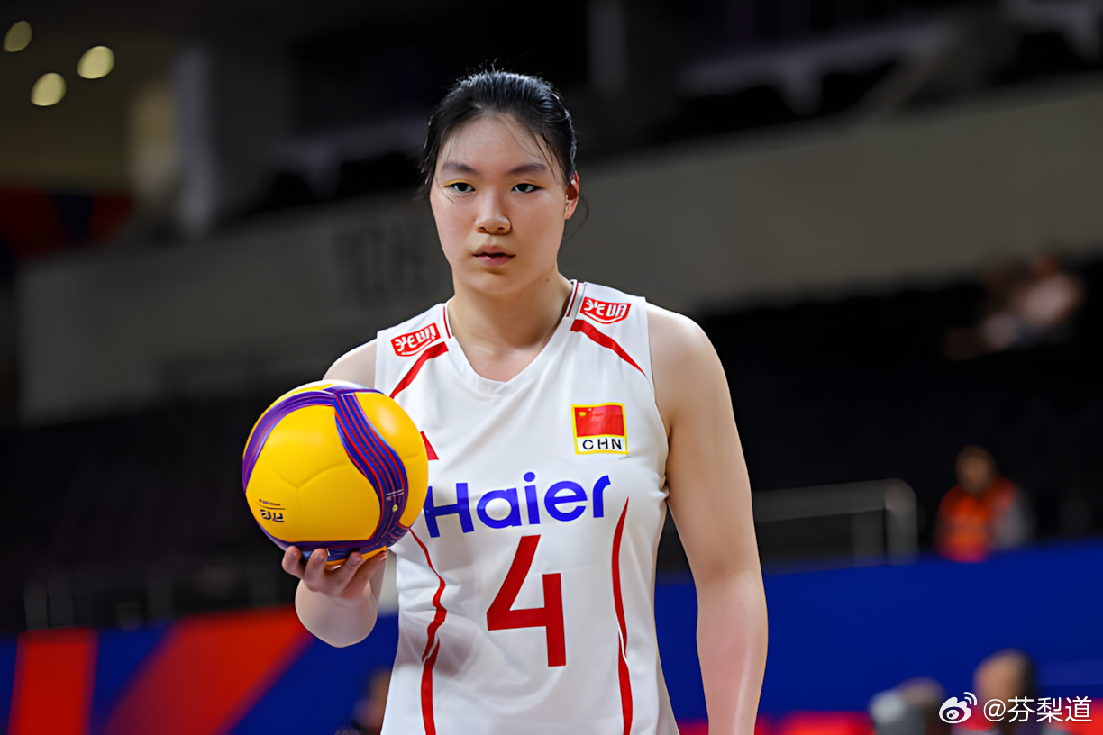 张籽萱时隔67天重披中国女排战袍出战！久违了 中国女排vs菲律宾女排2026亚运