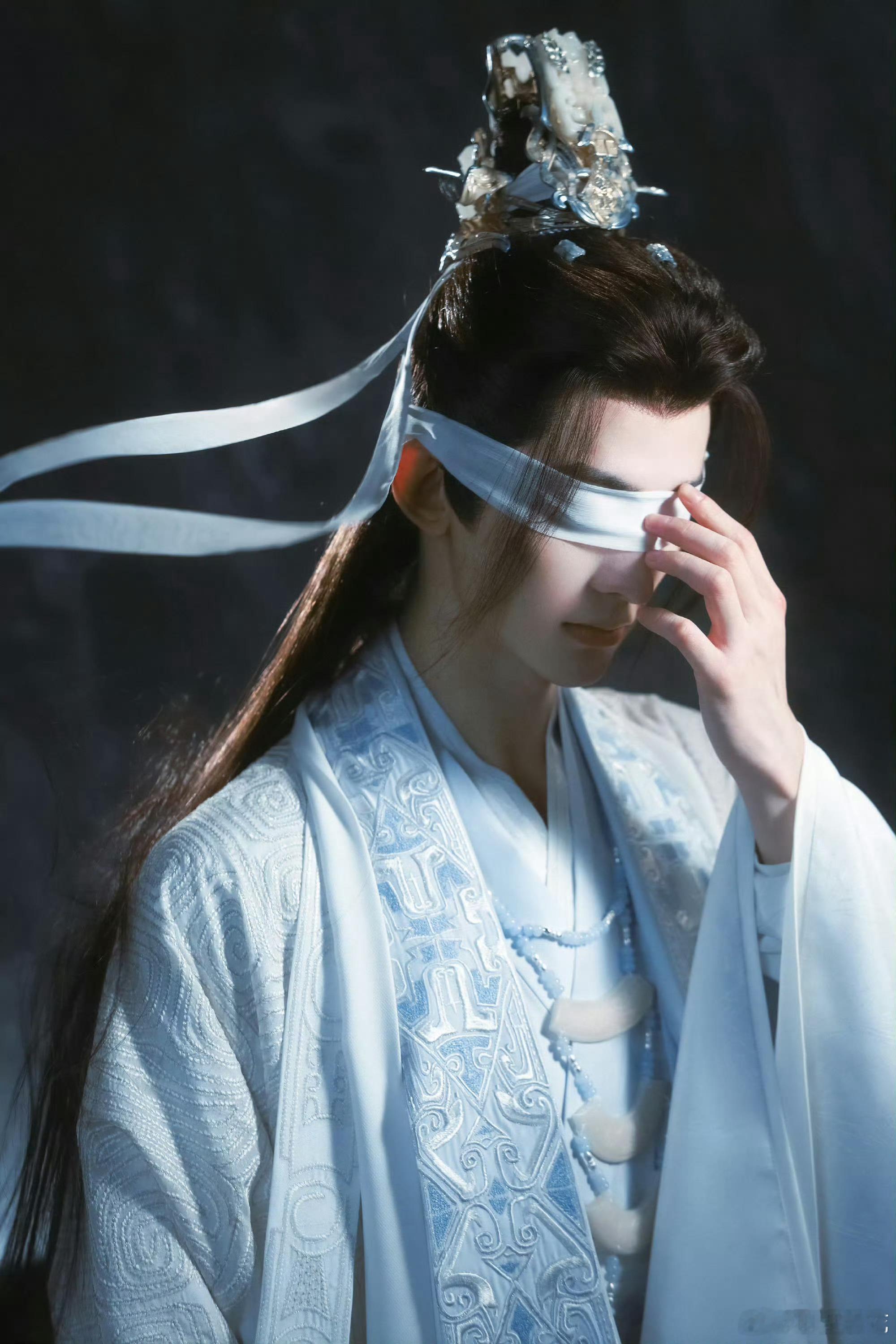 没有无效镜头只有实力派！常华森三部剧角色鲜活，名场面频出，苏昌河二创爆火，超话数