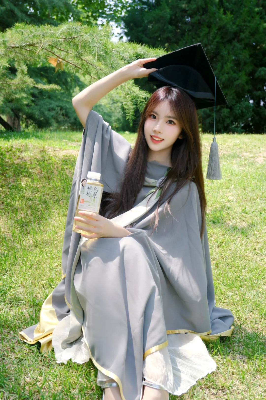 央美学士服和栀子味的夏天