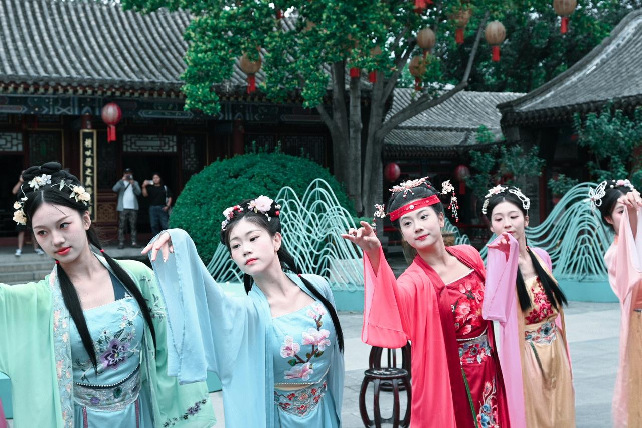 荣国府，红楼梦拍摄地