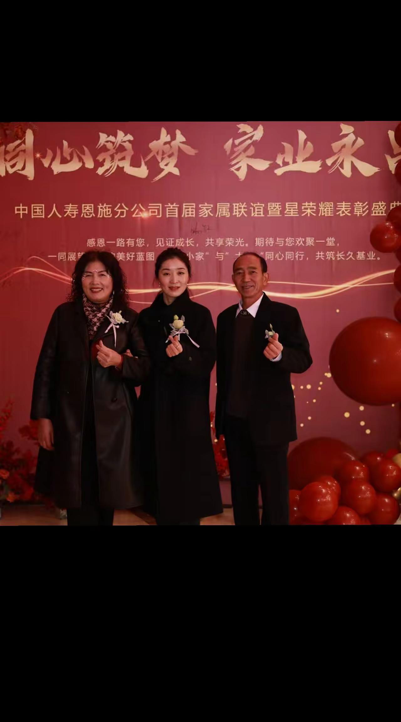 我们的美女领导好温暖啊，