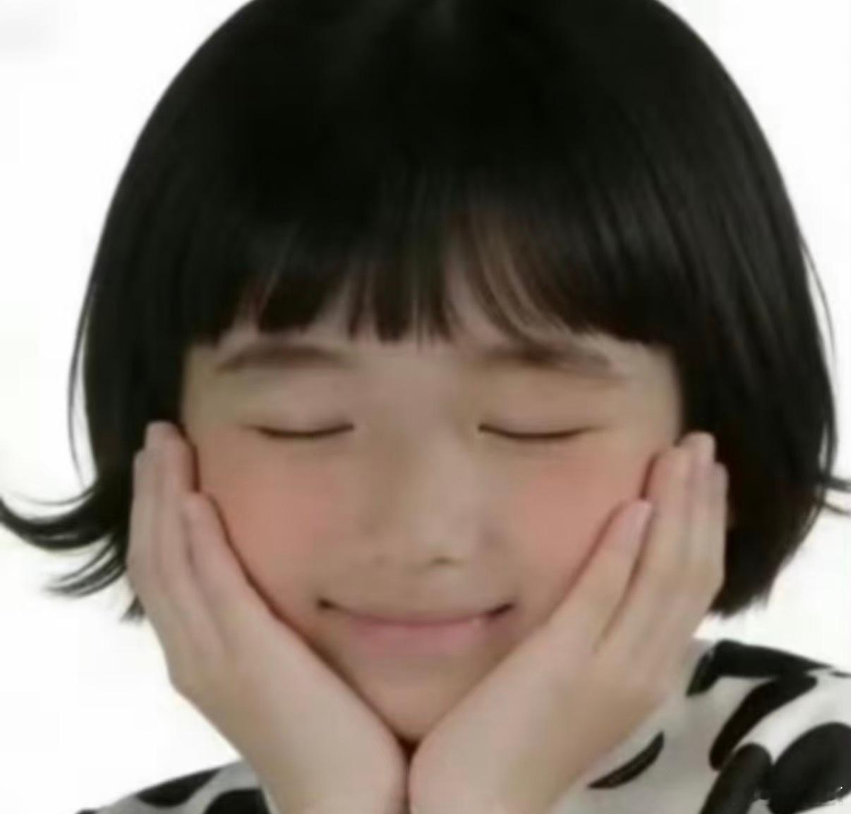 转转请给春晚打钱妈呀，转转这波真的太给力了，今年春晚感觉比去年好点，你们觉得呢，