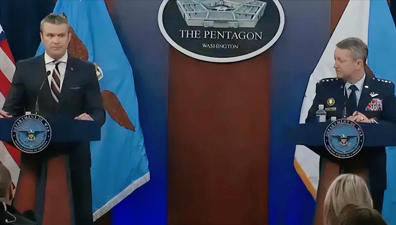 特朗普要拿赫格塞思当替罪羊了？这位美国防长曾是靠嘴皮子捧红总统的媒体人，如今估计