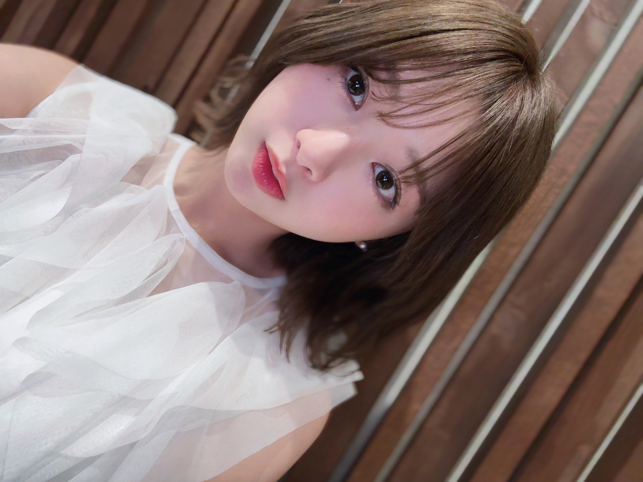 すずか「今日はきらりんちょの部屋にコンコンお邪魔しました。一緒に写真撮ればよかっ