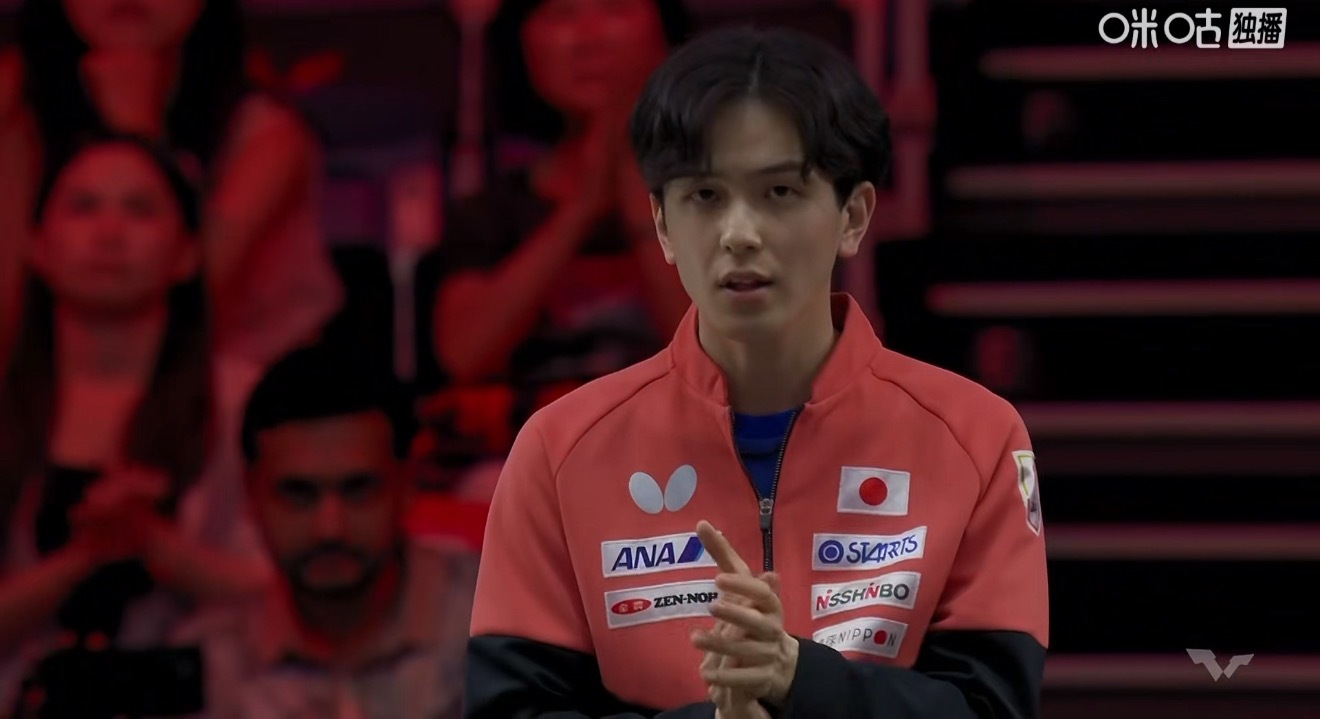 桥本的新教练倒是挺帅气的这如花似玉的