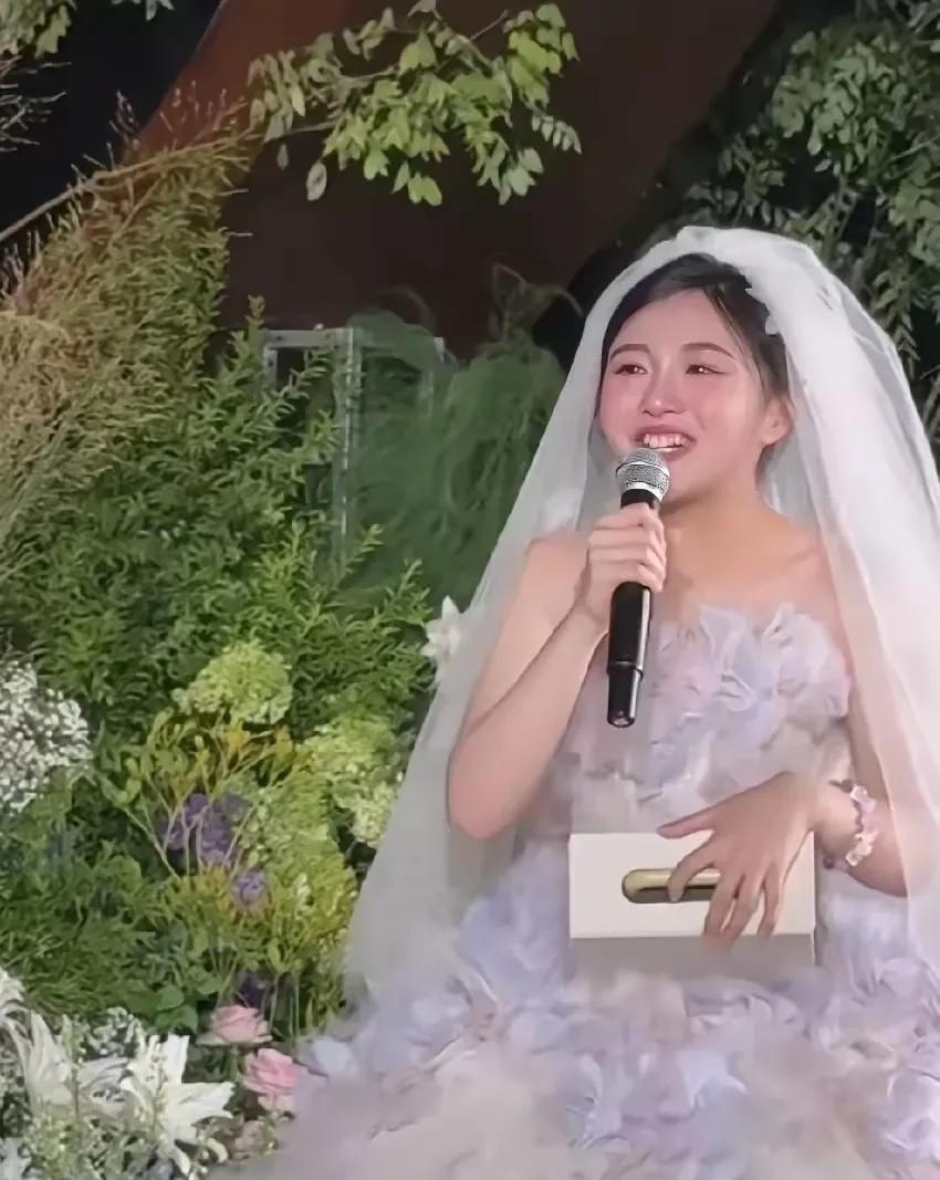 这两口子效率真高。
我说的就是金龟子和王宁的女儿。
两个人十几岁就开始搞对象，没