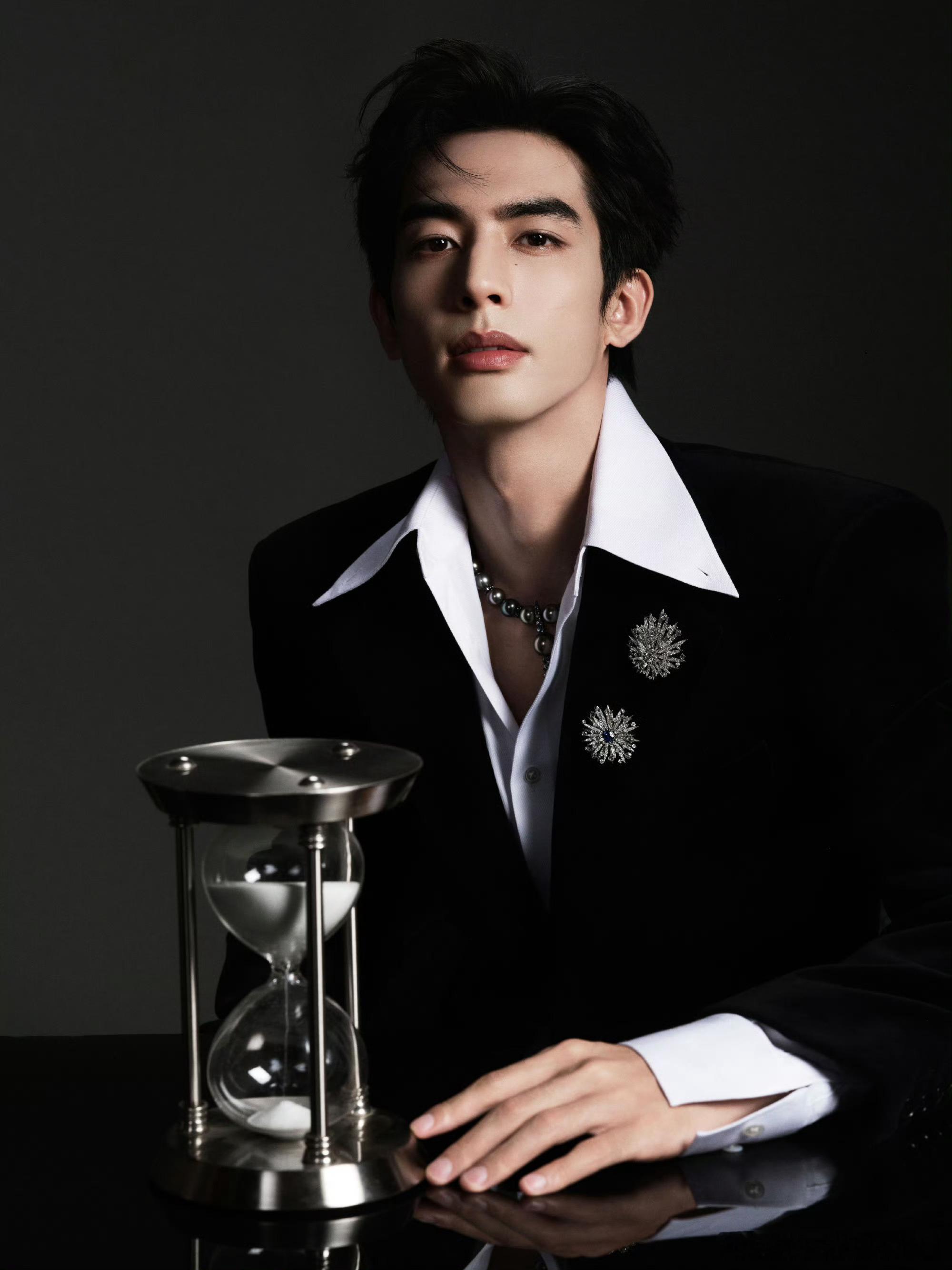 赵今麦粉丝说宋威龙是赵今麦搭过最帅的男主， 