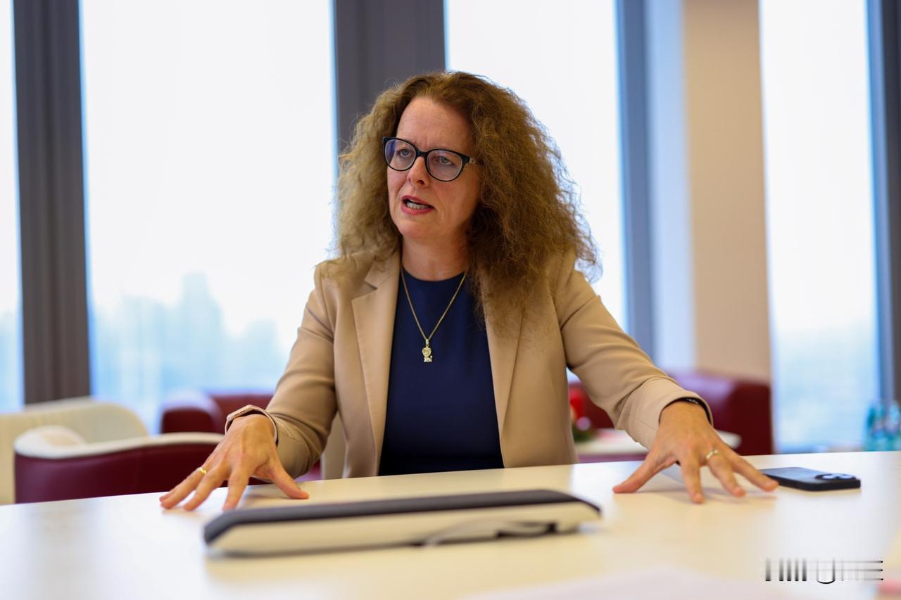 欧洲央行执行委员会成员伊莎贝尔·施纳贝尔首次公开表态：若拉加德2027年任期结束