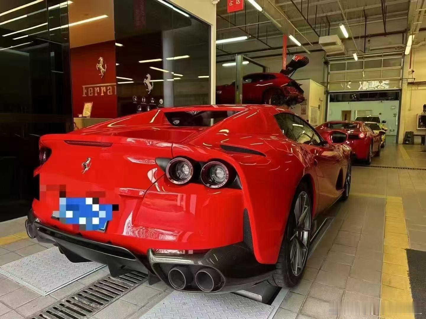 法拉利812Gts 求伯乐、 2700公里、23年落户，全碳包围 ​​​