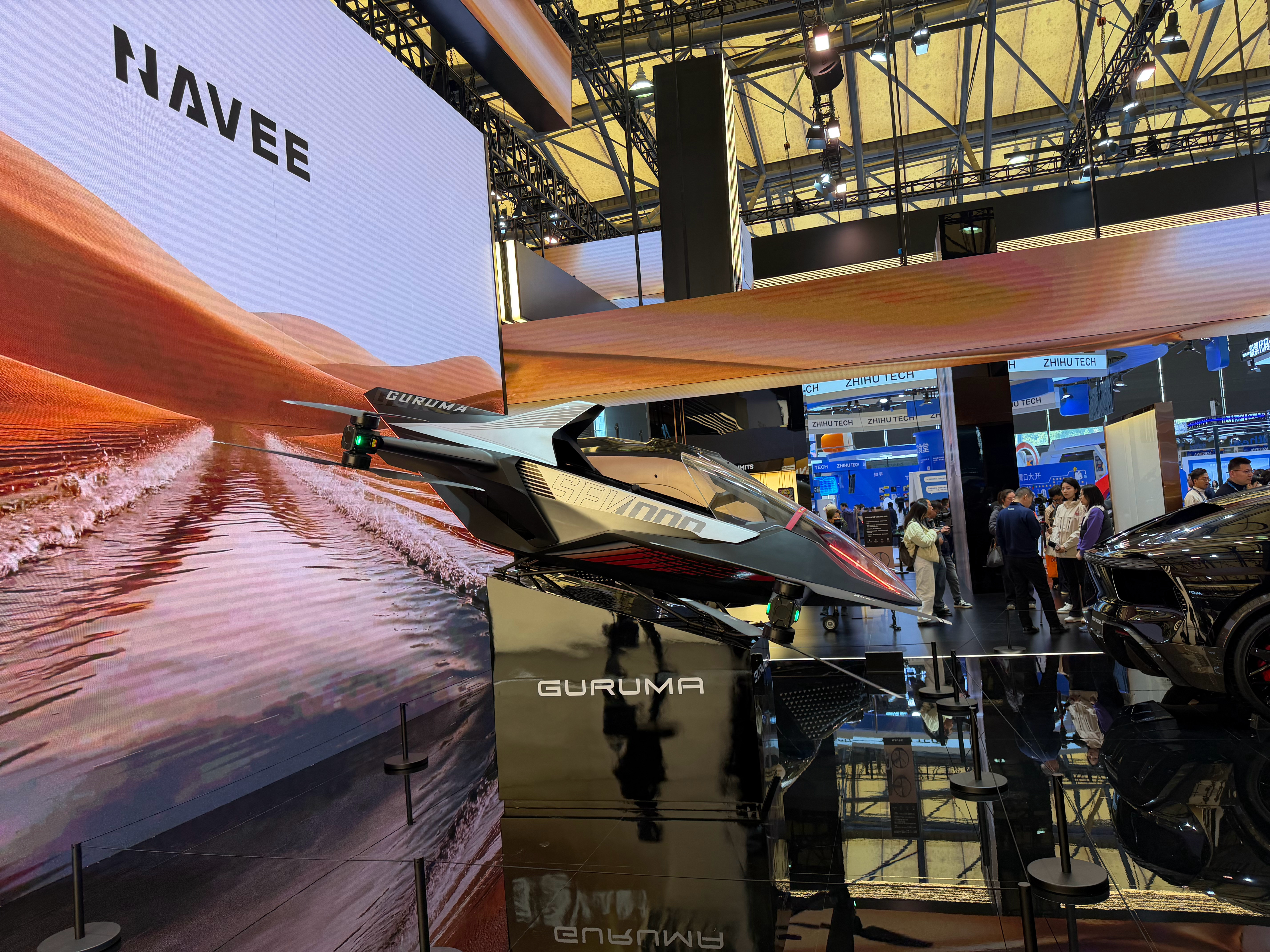 AWE2026现场，探路生态的首秀让人眼前一亮——地面、水域、低空全面打通，一套