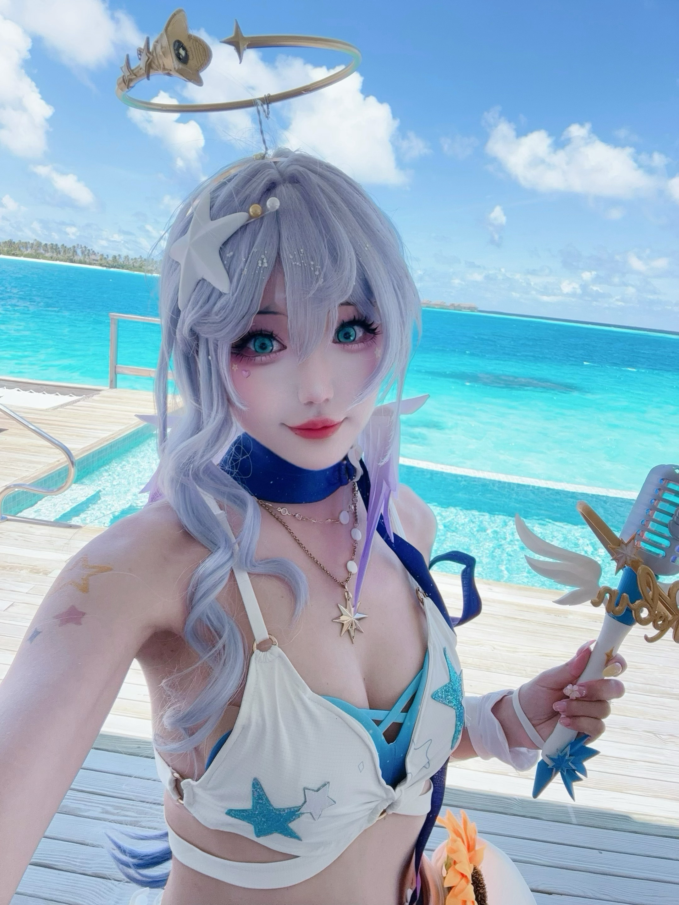 今天是知更鸟晴歌🎶cosplay[超话]知更鸟知更鸟晴歌崩坏星穹铁道  ​​​