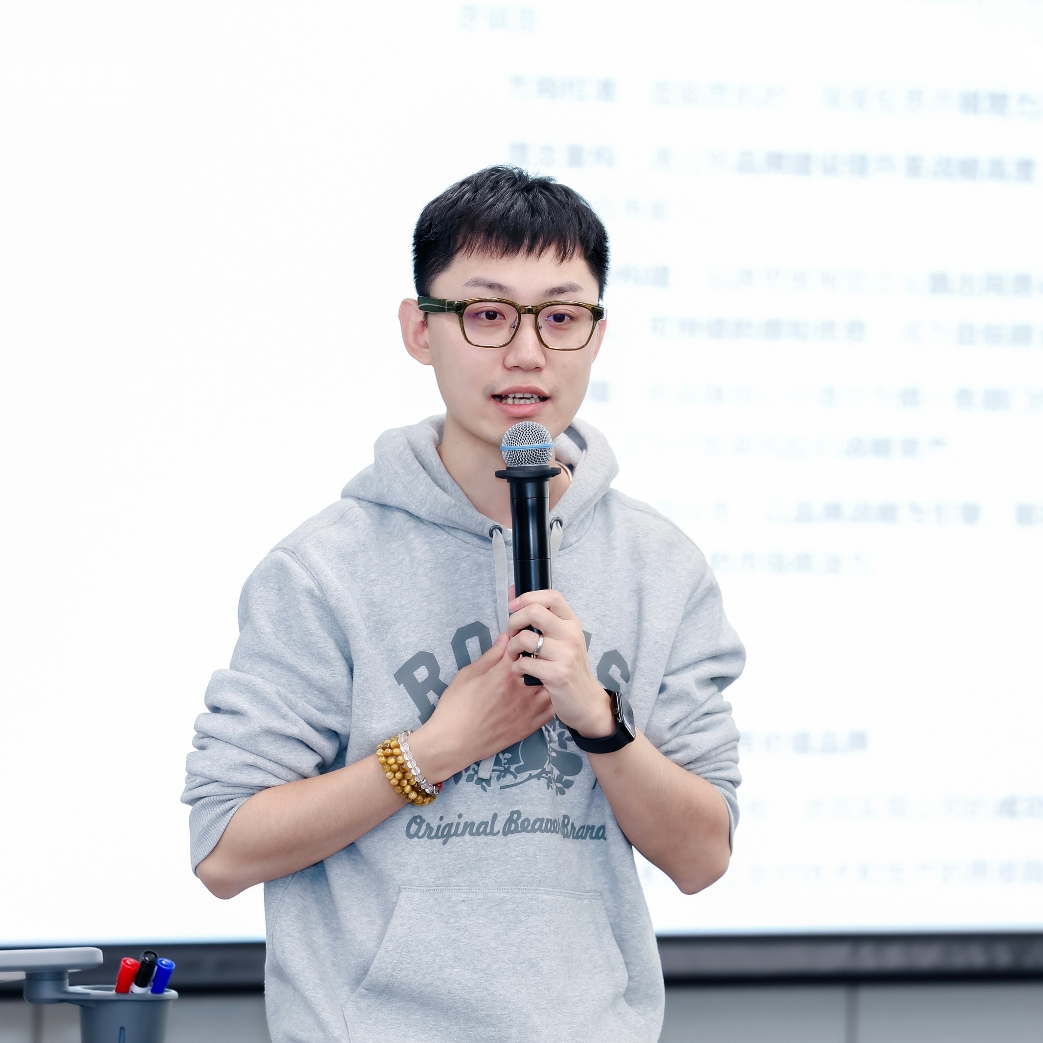 正式踏入37岁，还剩63%的电量，但满功率继续出发