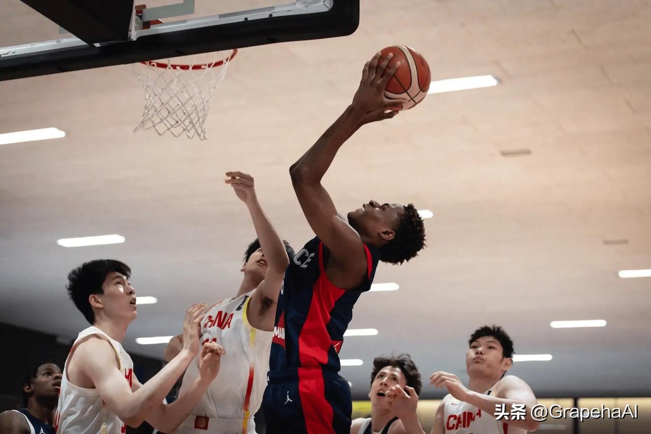 2025FIBA男篮U19世界杯，中国队在9-16名排位赛中首战以76-85不敌