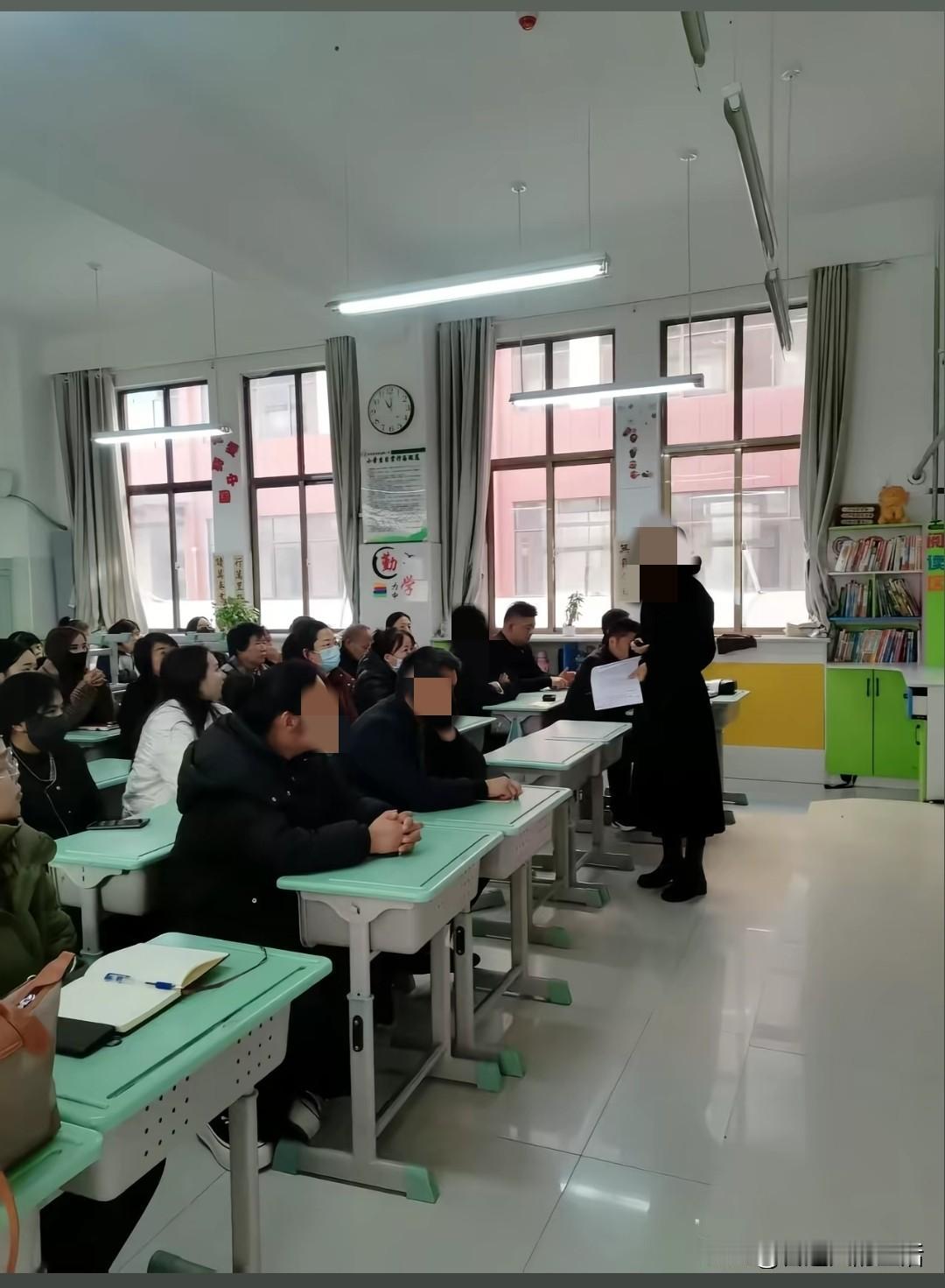 做老师应该会有一种职业幸福感吧！

记得刚得知要带一年级时，心里是极其抗拒的，那