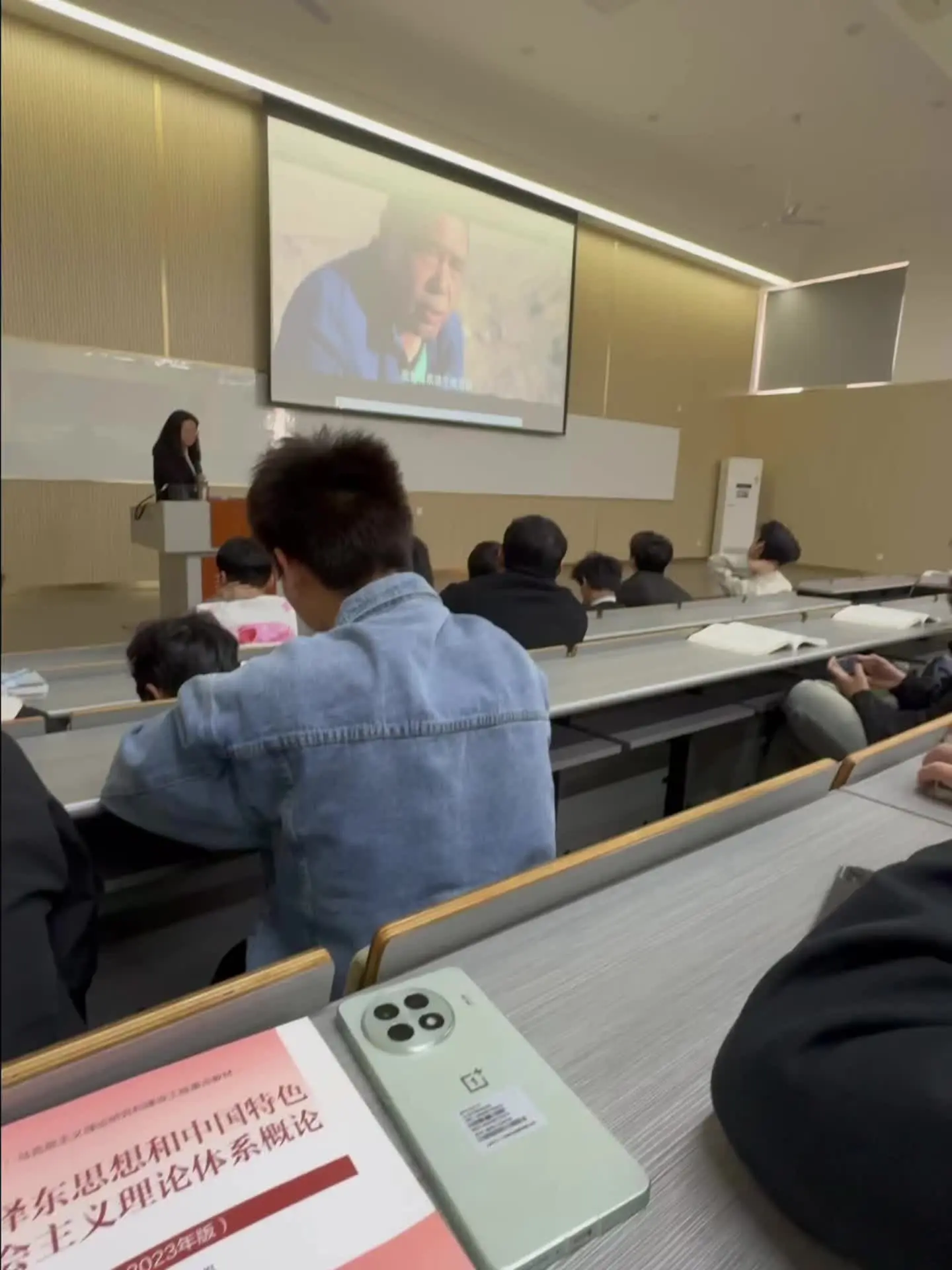 其实大学生的高中知识早就还给老师了🤣.