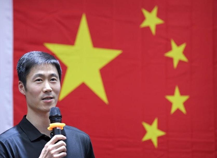 2026年名古屋亚运会，中国乒乓球队和中国羽毛球队的领队、教练名单：
中国乒乓球