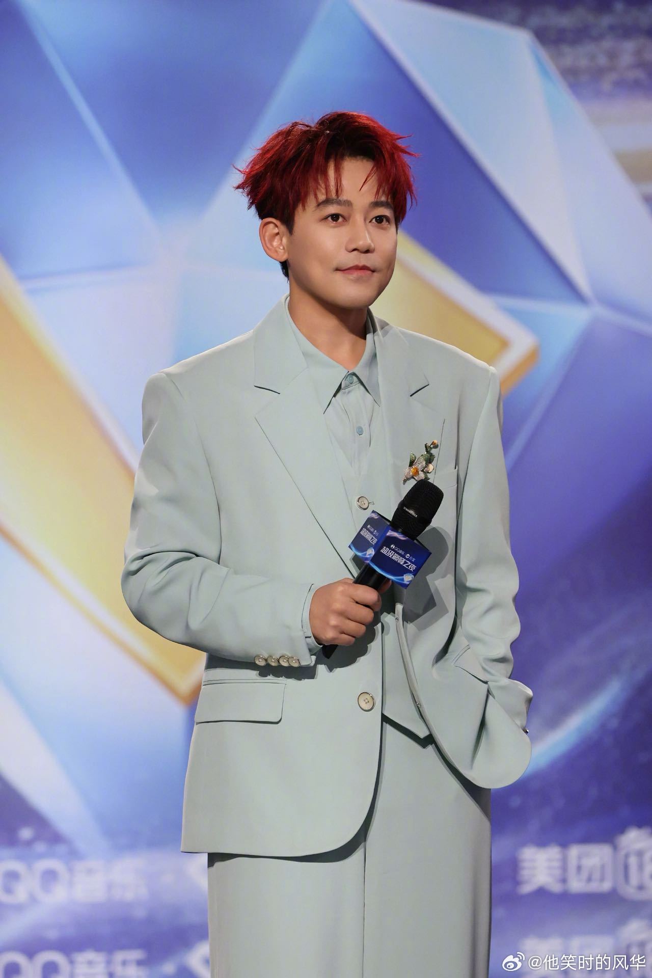 苏醒连续三年巅峰实力歌手 超级巅峰之夜的三连冠王者！苏醒用犀利词锋和流畅旋律说话