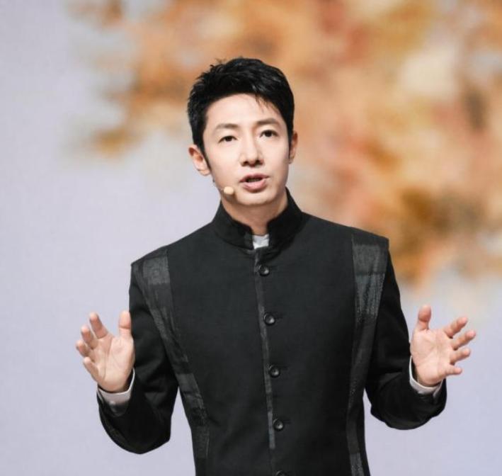 4月28日，中华全国总工会召开表彰大会，撒贝宁荣获全国五一劳动奖章！
 
202