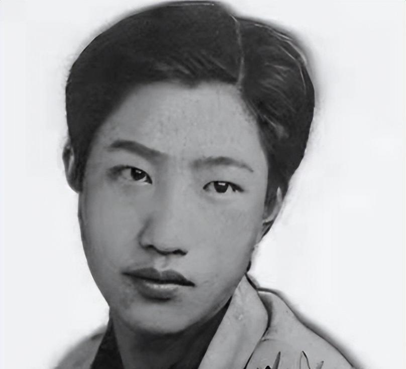 2008年，中央通知去台湾领父亲骨灰，儿子坚定拒绝：他是叛徒
2008年，一封来