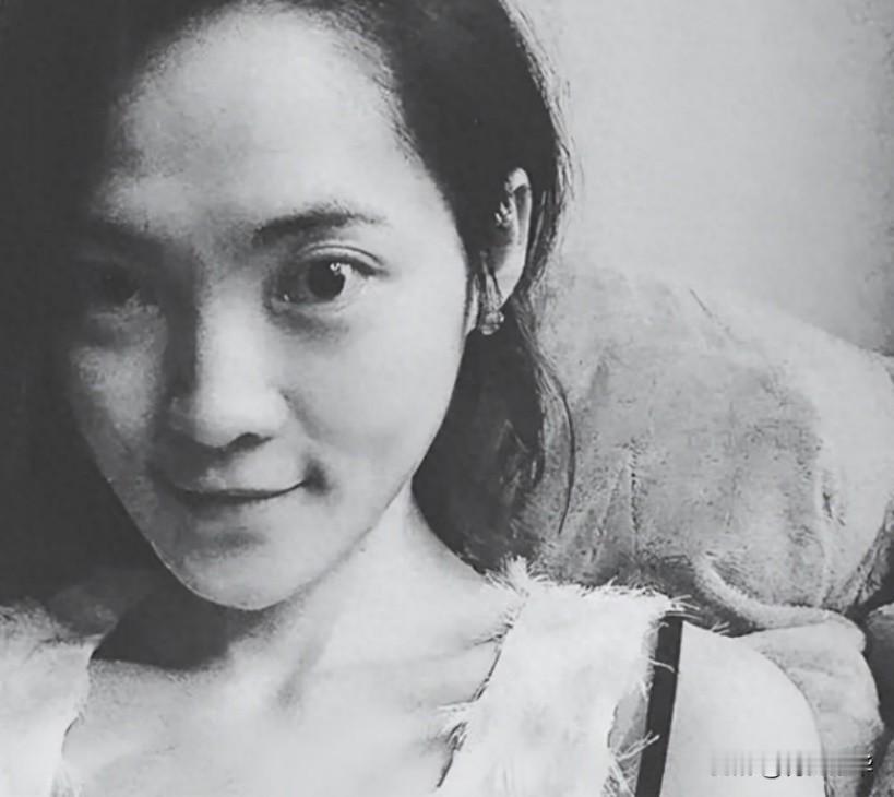 2023年，曾叫嚣“用核武炸中国”的武大985女硕士王懿，后来最终饿死在了她心心